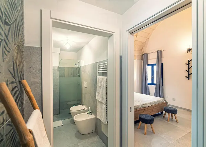 ゲストハウス Itaca カルピニャーノ・サレンティーノ